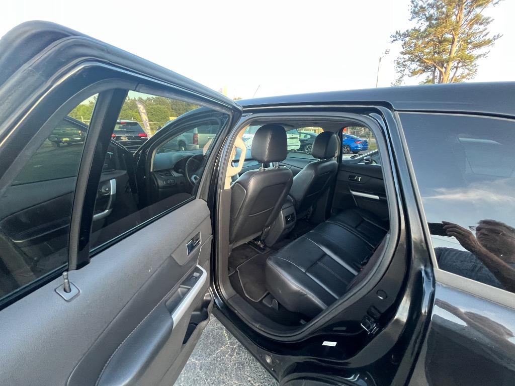 2013 Ford Edge - $9,995