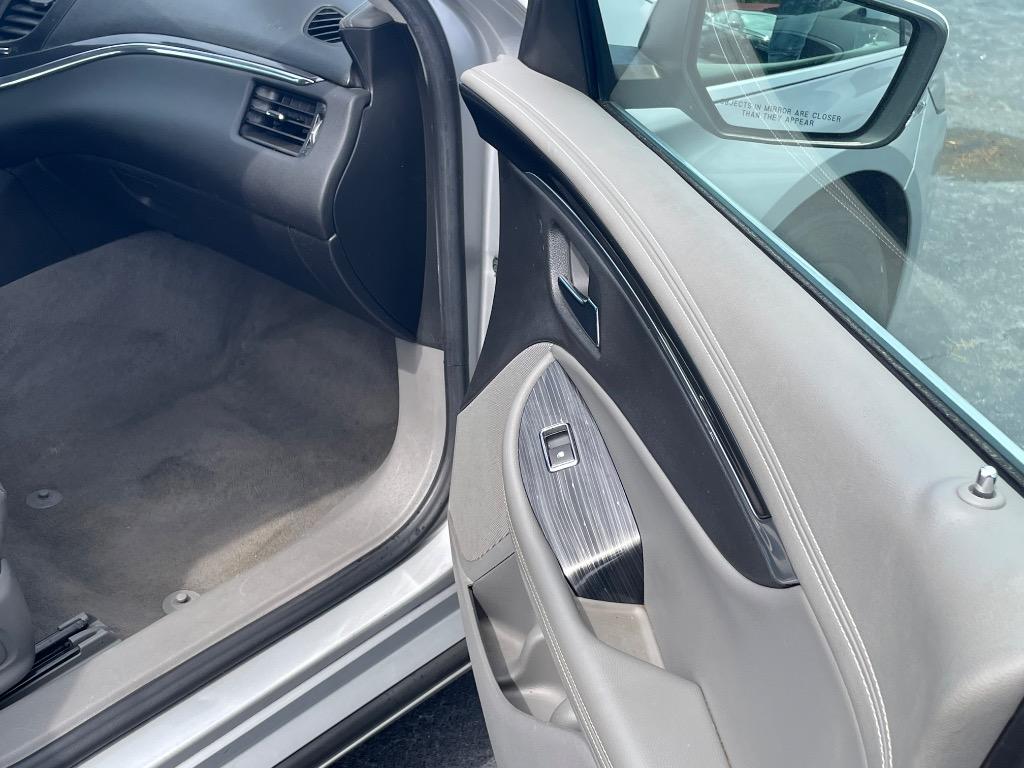 2017 Chevrolet Impala - $11,995