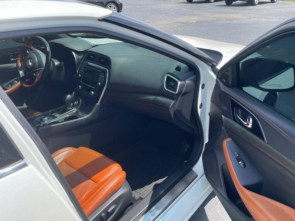 2019 Nissan Maxima - $16,995