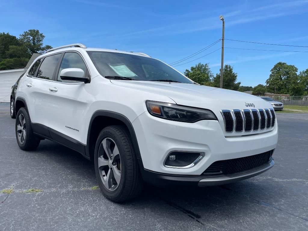 2019 Jeep Cherokee - $17,995