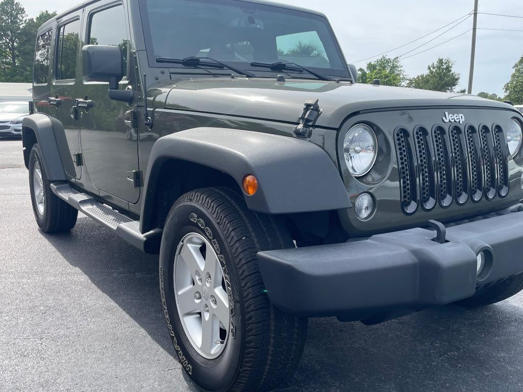 2016 Jeep Wrangler - $17,500