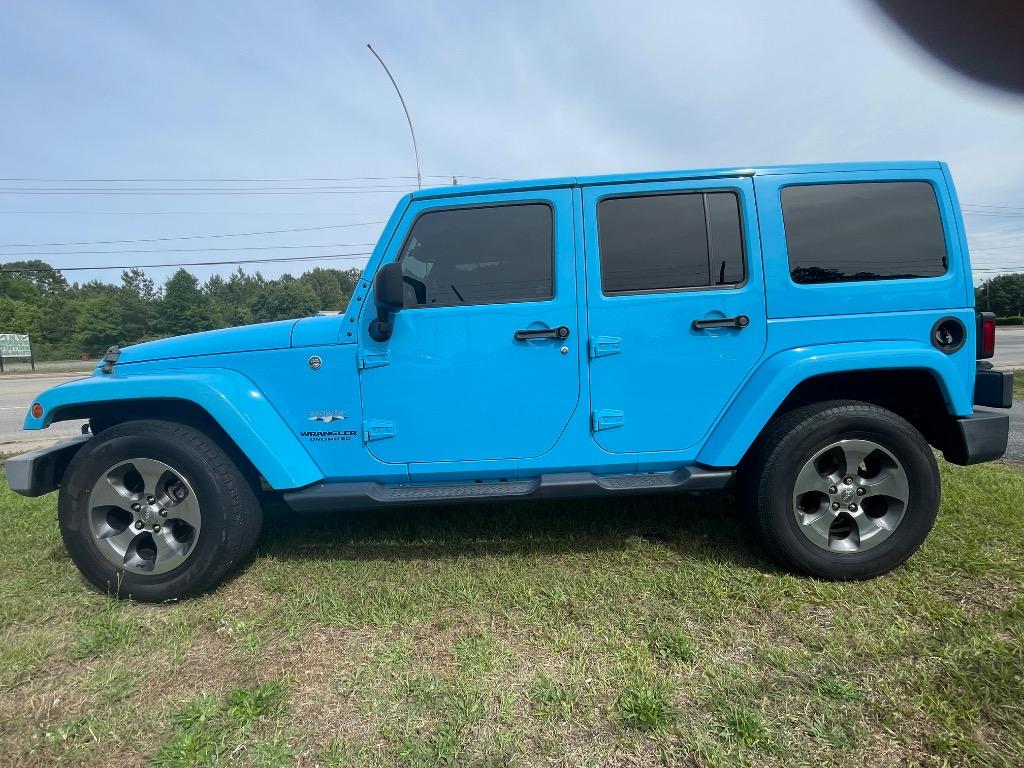 2017 Jeep Wrangler - $16,995