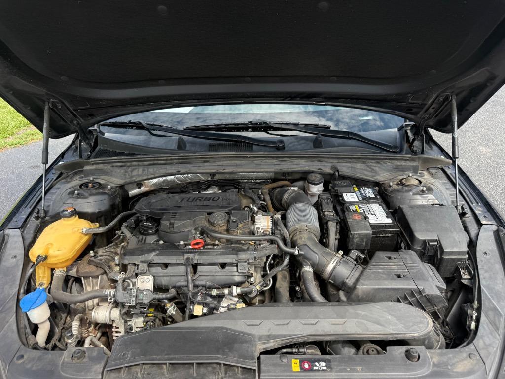 2022 Kia K5 - $15,995