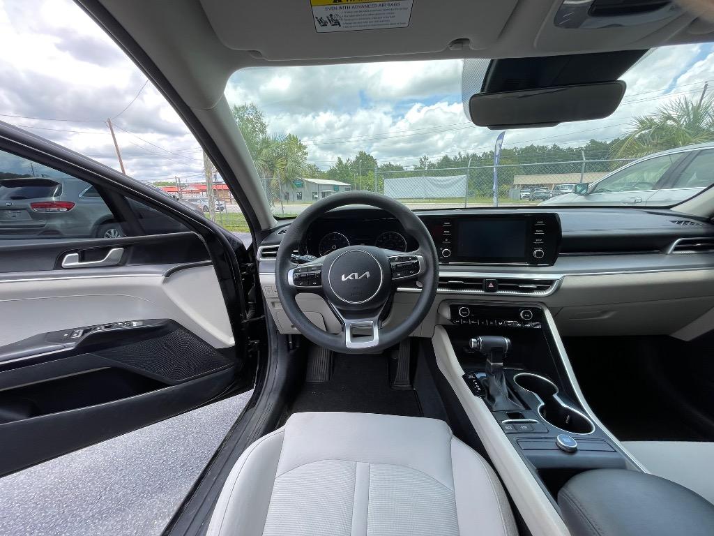 2022 Kia K5 - $15,995