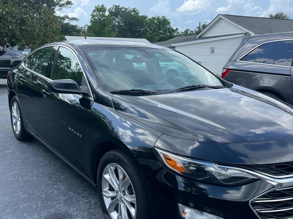 2020 Chevrolet Malibu - $13,995