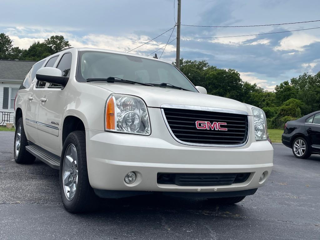 2013 GMC Yukon - $10,995