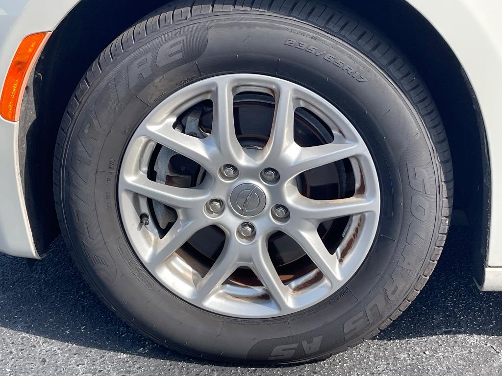 2020 Chrysler Pacifica - $16,995