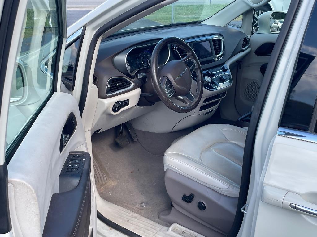 2020 Chrysler Pacifica - $16,995