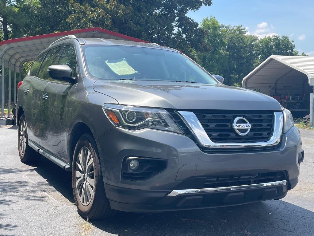 2019 Nissan Pathfinder - $11,995