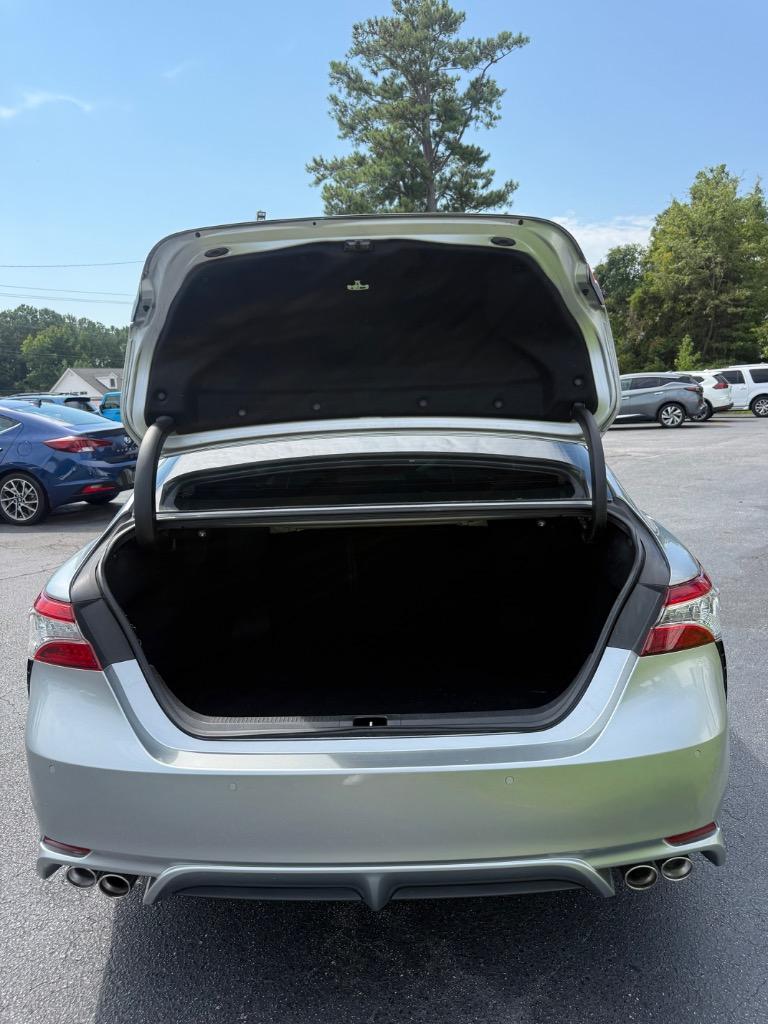 2018 Toyota Camry - $18,995