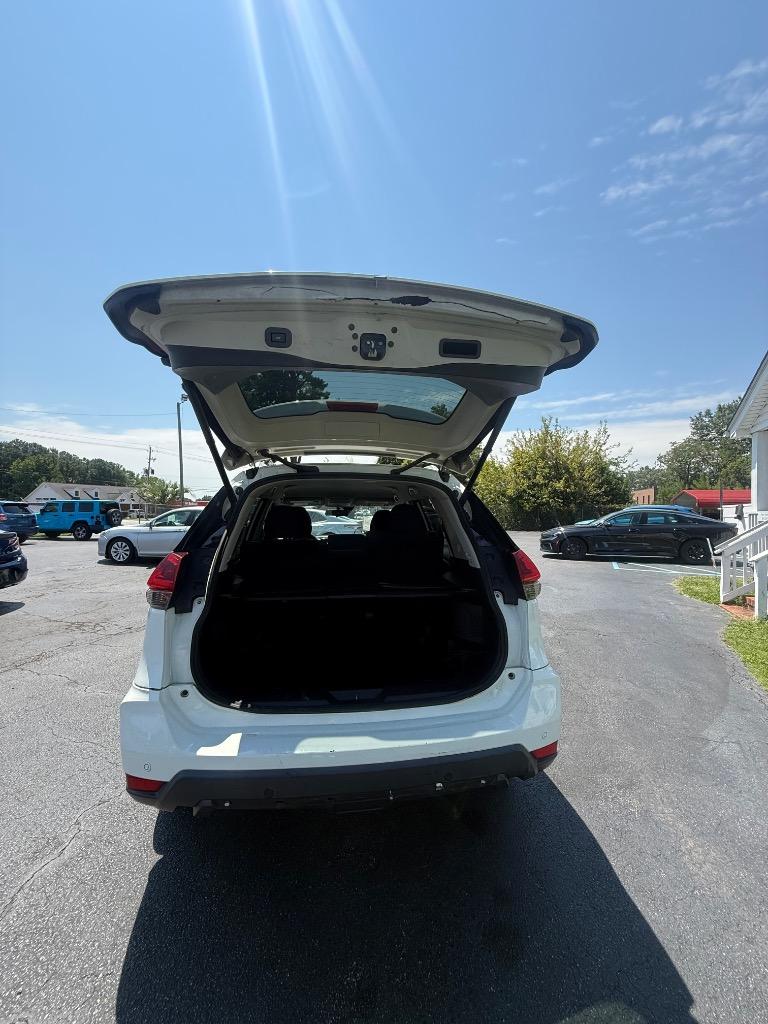 2020 Nissan Rogue - $10,995