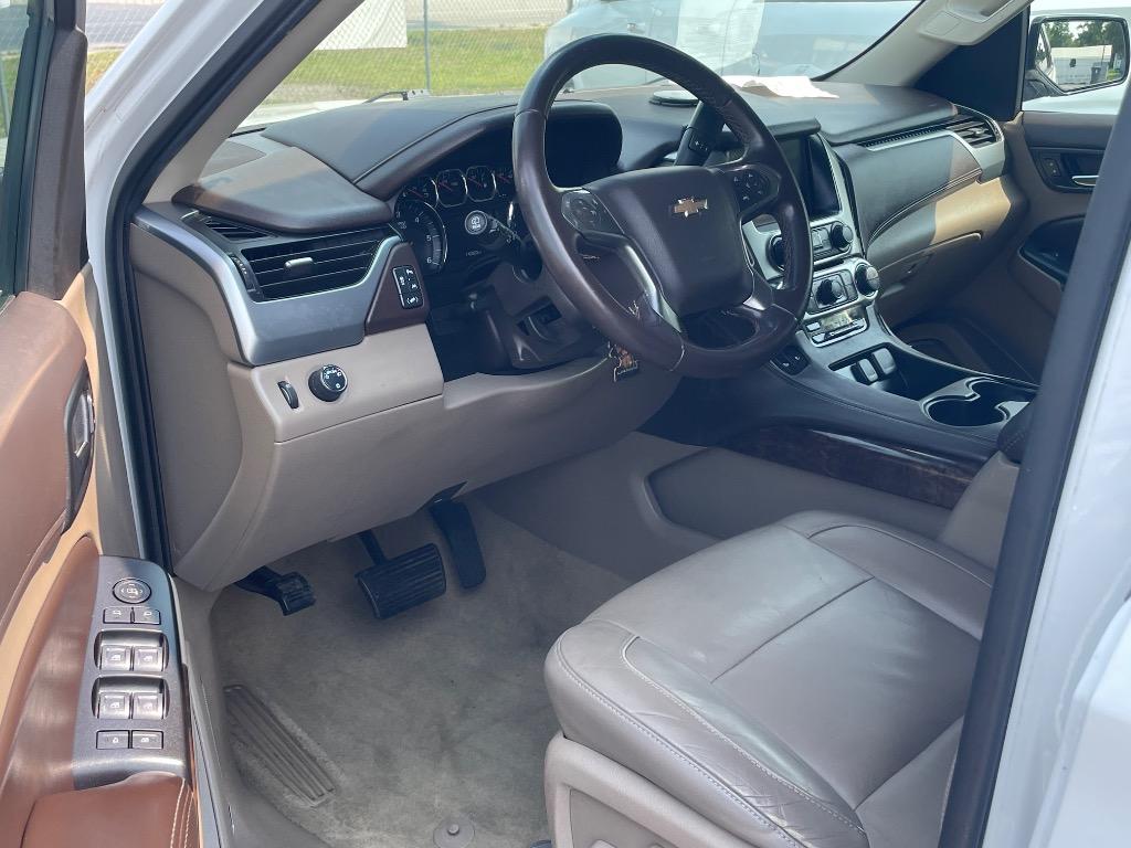 2016 Chevrolet Suburban - $16,995