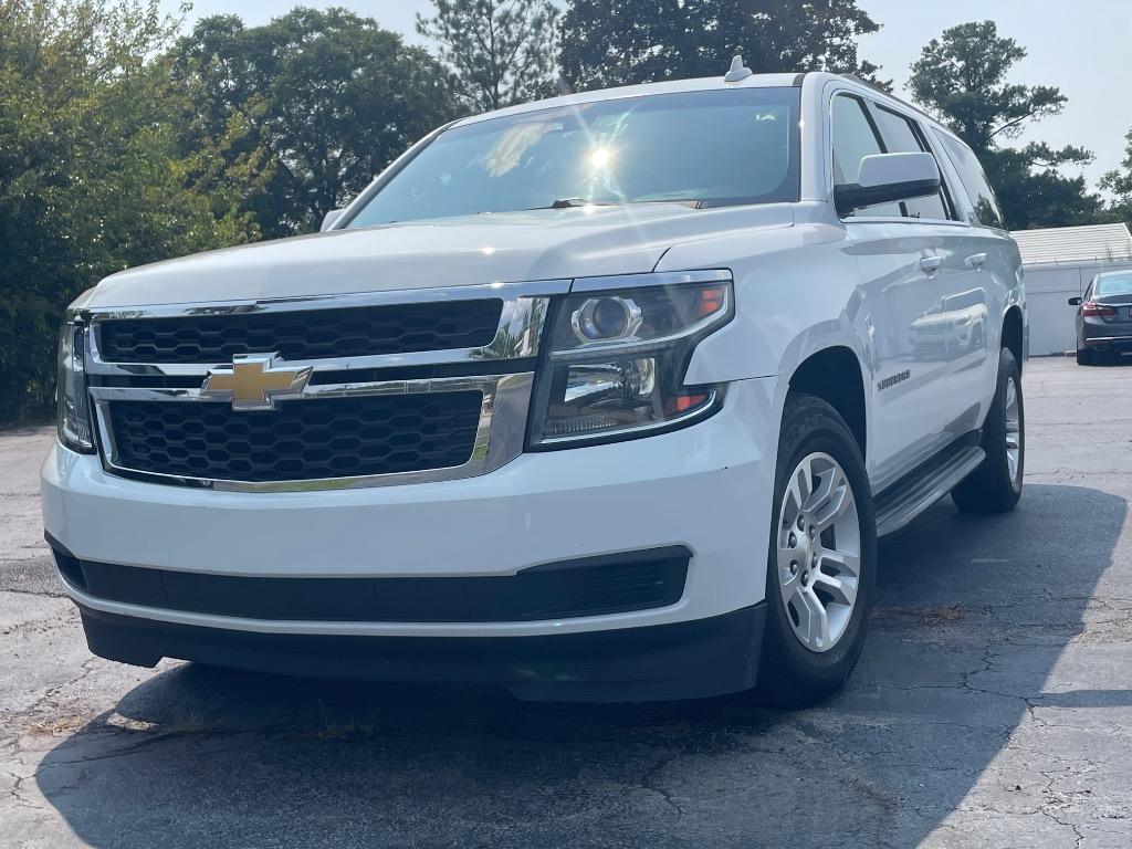 2016 Chevrolet Suburban - $16,995