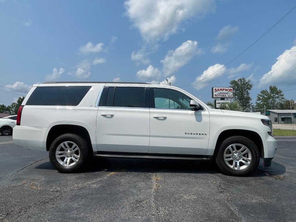 2016 Chevrolet Suburban - $16,995