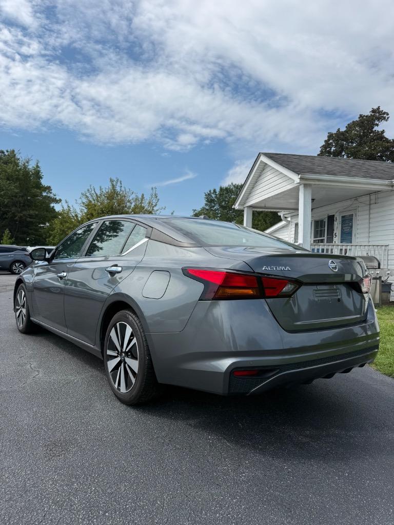 2022 Nissan Altima - $12,995