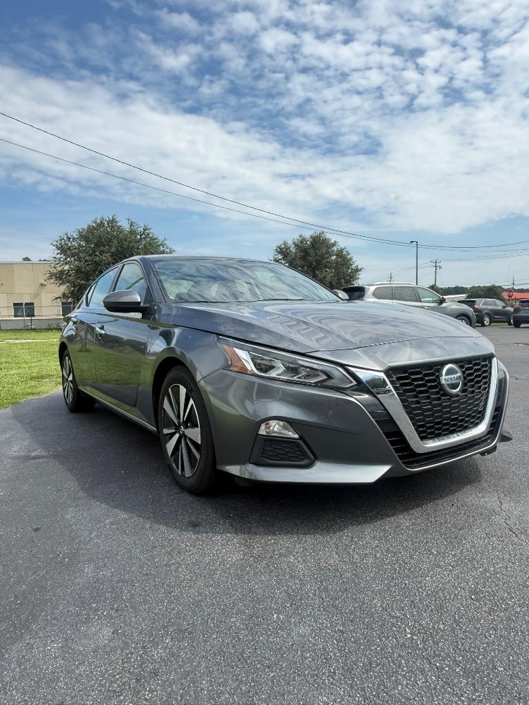 2022 Nissan Altima - $12,995