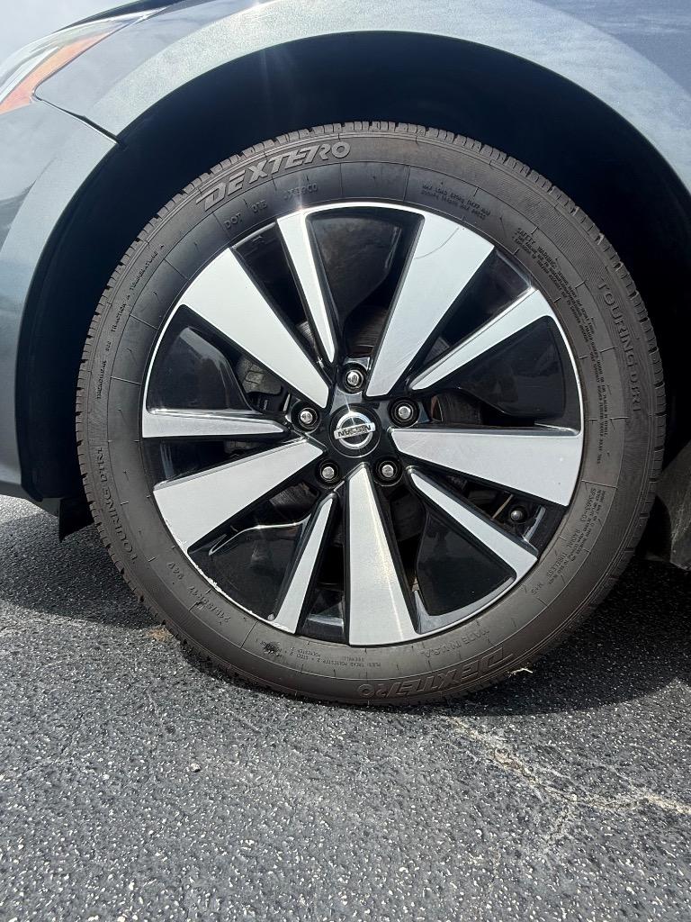 2022 Nissan Altima - $12,995