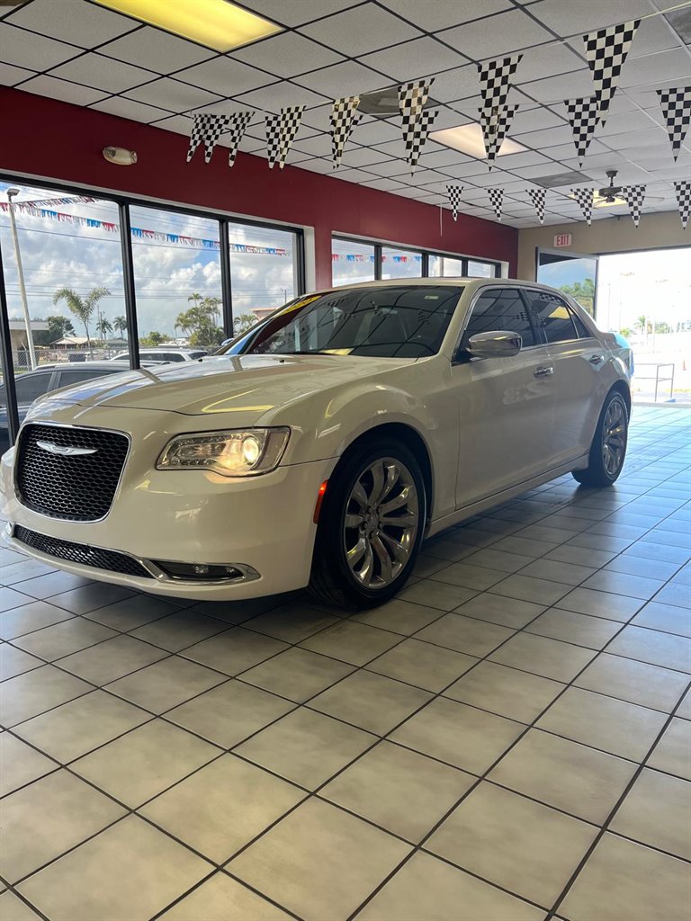 2022 Chrysler Pacifica Touring L photo 19