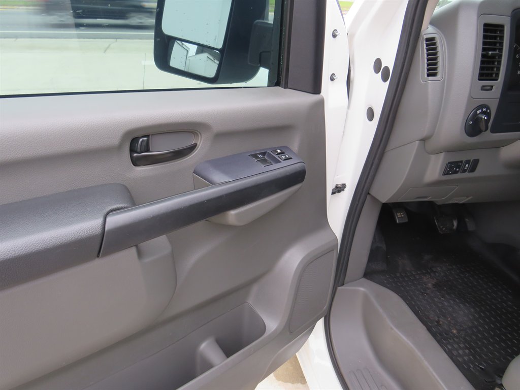 2021 Nissan Nv - $24,751