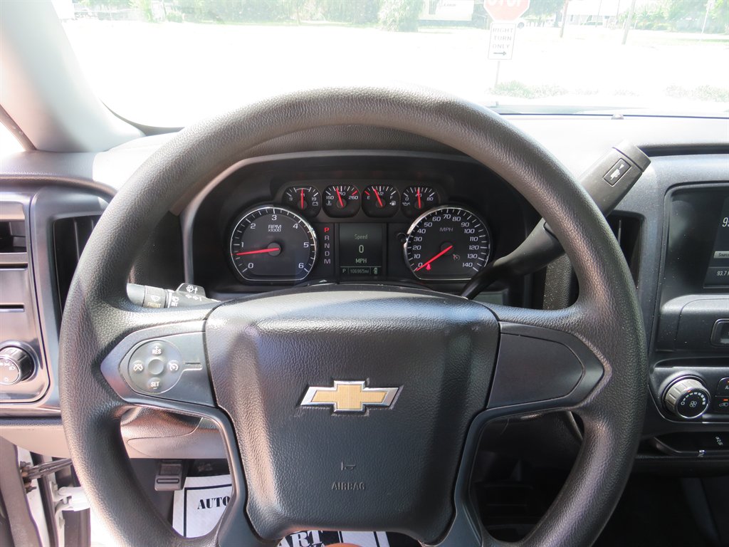 2016 Chevrolet Silverado - $15,751