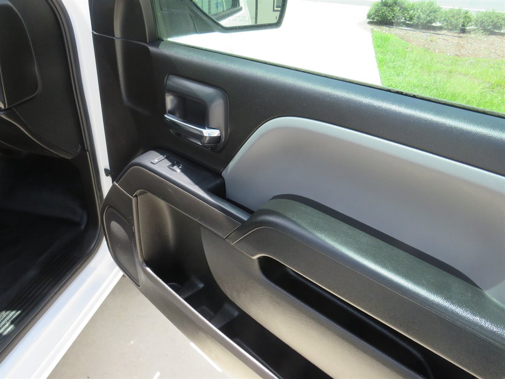 2016 Chevrolet Silverado - $15,751