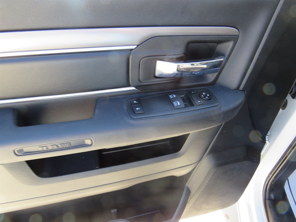 2023 RAM 1500 DS Tradesman photo