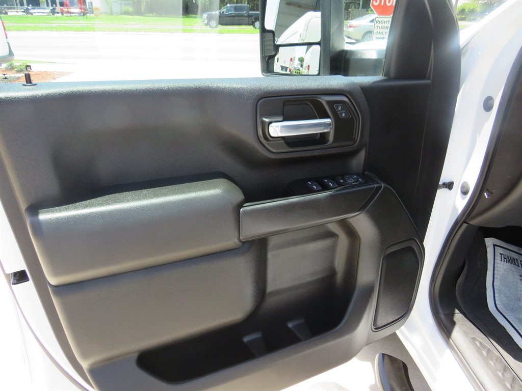 2023 Chevrolet Silverado 2500 W/T photo