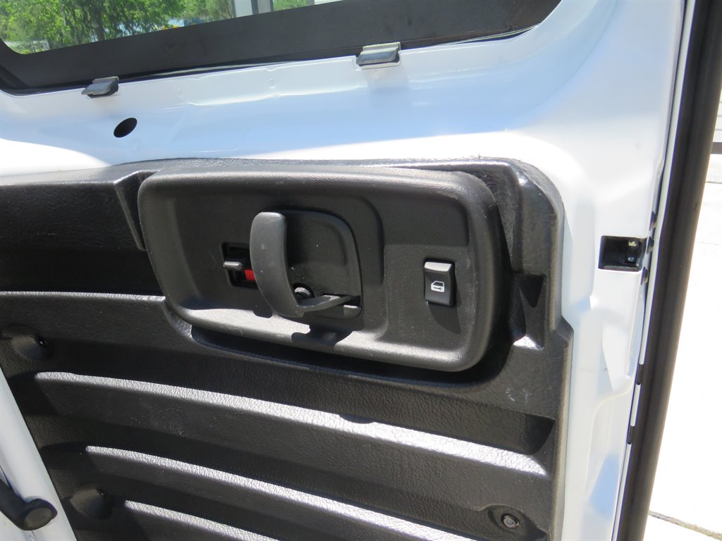 2015 Ford F-250 - $23,751
