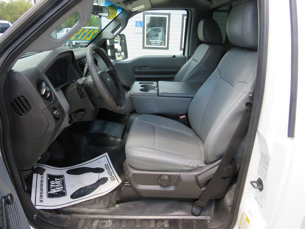 2015 Ford F-250 - $23,751