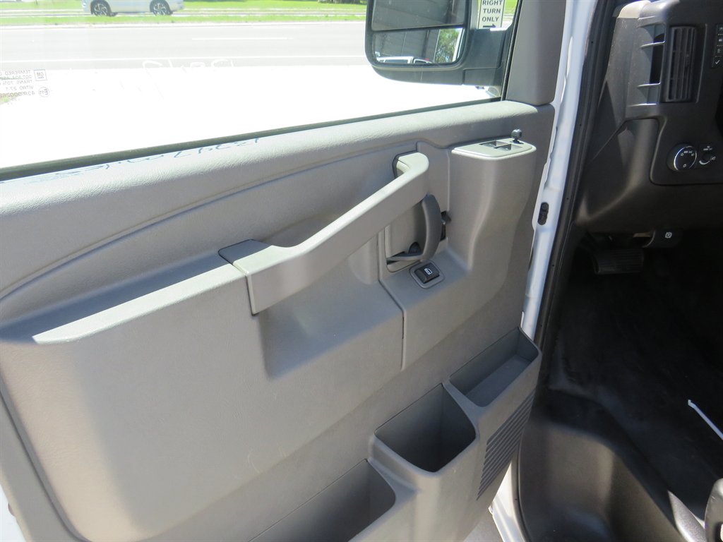 2015 Ford F-250 - $23,751