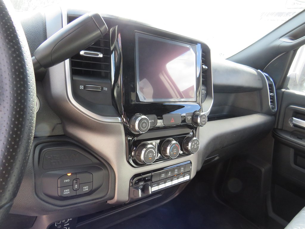 2025 Ram 2500 - $48,751