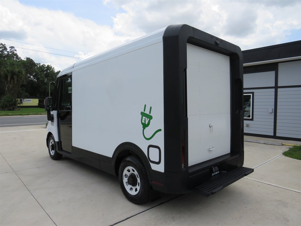 2024 Brightdrop Zevo - $36,751