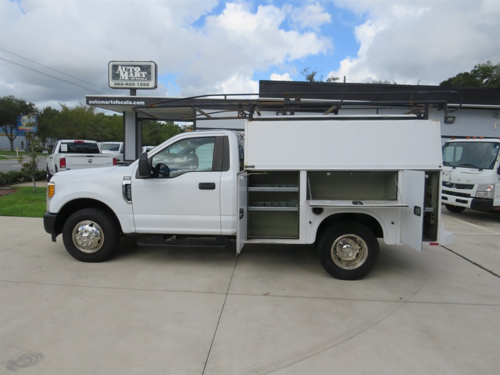 2017 Ford F-350 - $28,751