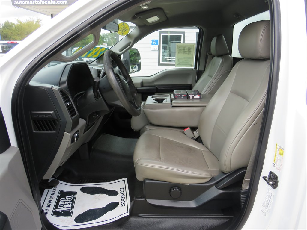 2017 Ford F-350 - $28,751
