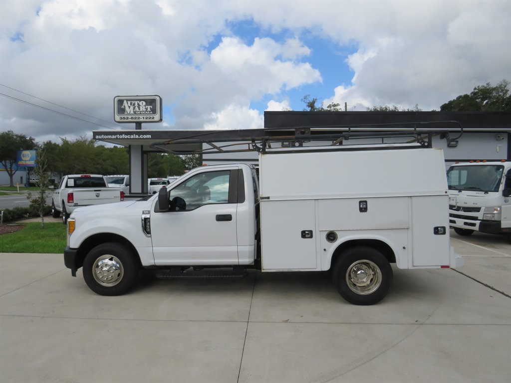 2017 Ford F-350 - $28,751