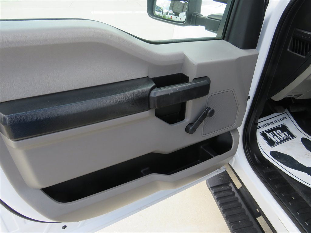 2017 Ford F-350 - $28,751