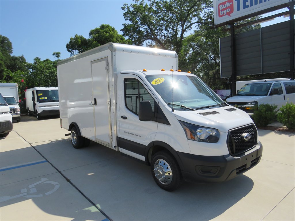 2023 Ford Transit Chassis 350 HD 9950 GVWR 138 Cutaway DRW RWD