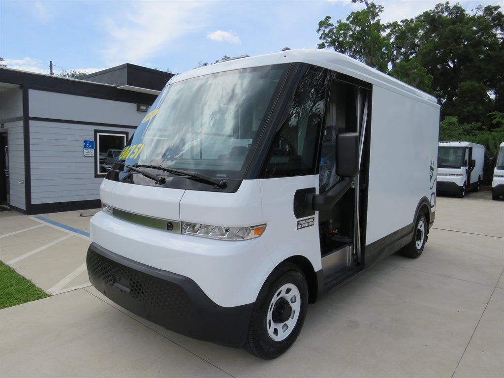 2024 Brightdrop Zevo 400 Short Range - $36,751