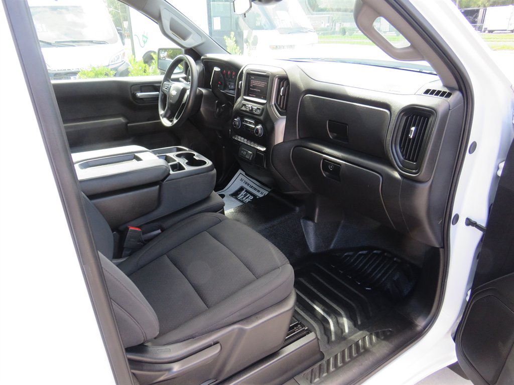 2025 Chevrolet Silverado 1500 - $38,751