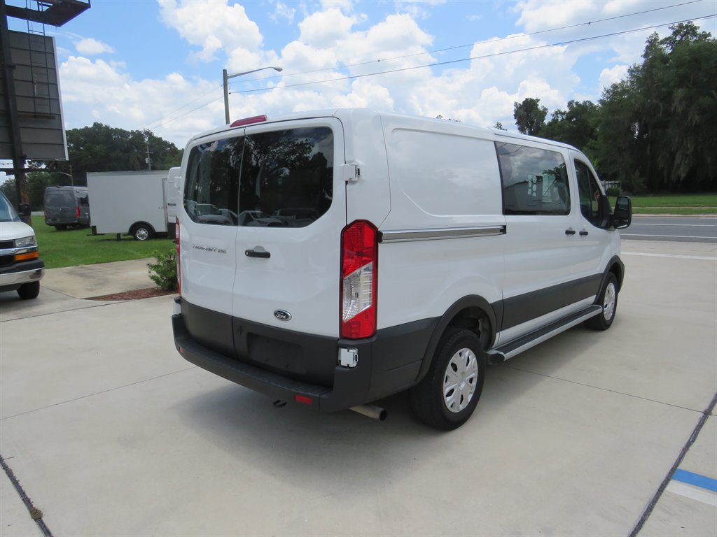 2025 Ford T250 Vans - $35,751