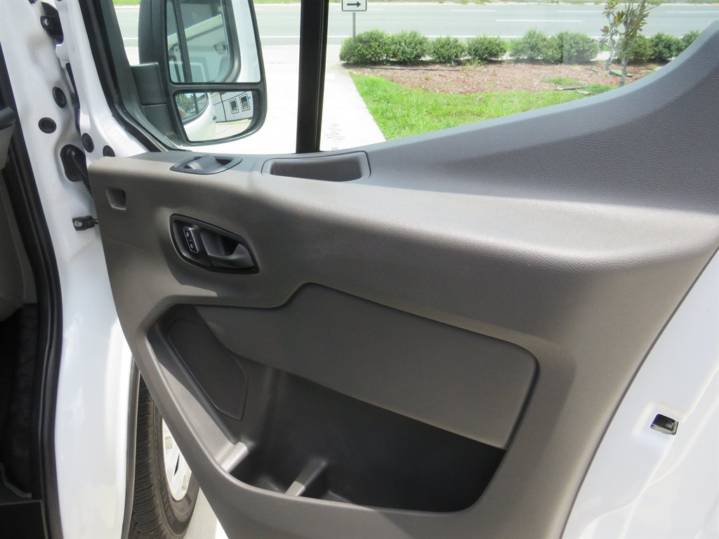 2025 Ford T250 Vans - $35,751