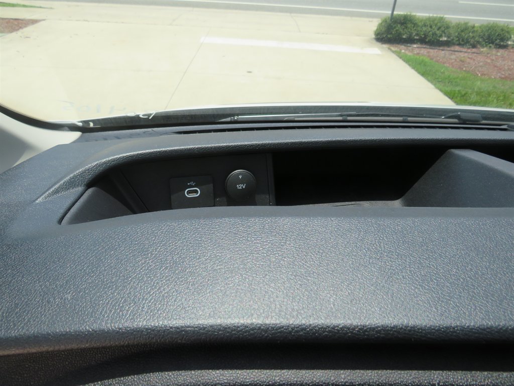 2025 Ford T250 Vans - $35,751