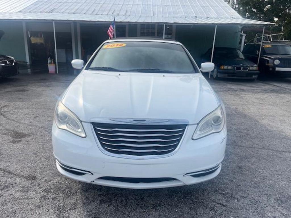 2012 Chrysler 200 Touring