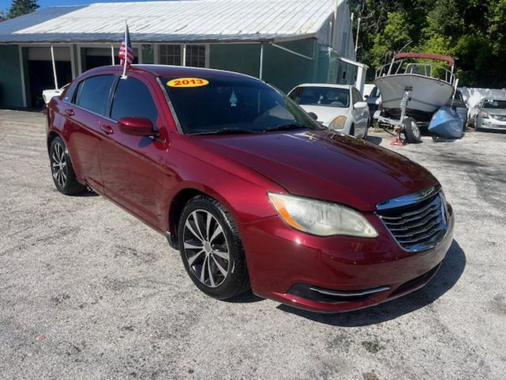 2013 Chrysler 200