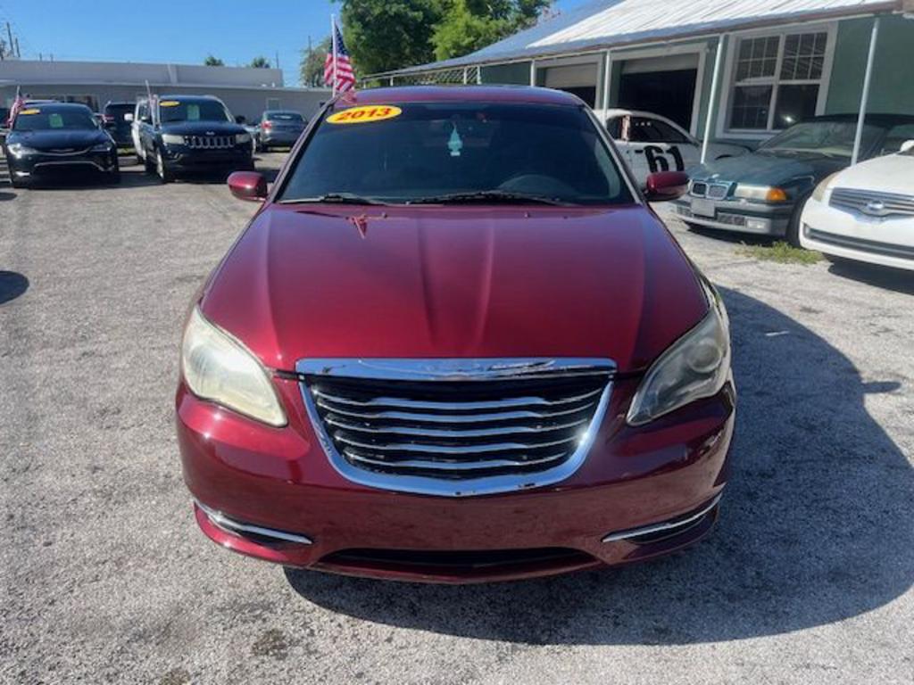 2013 Chrysler 200