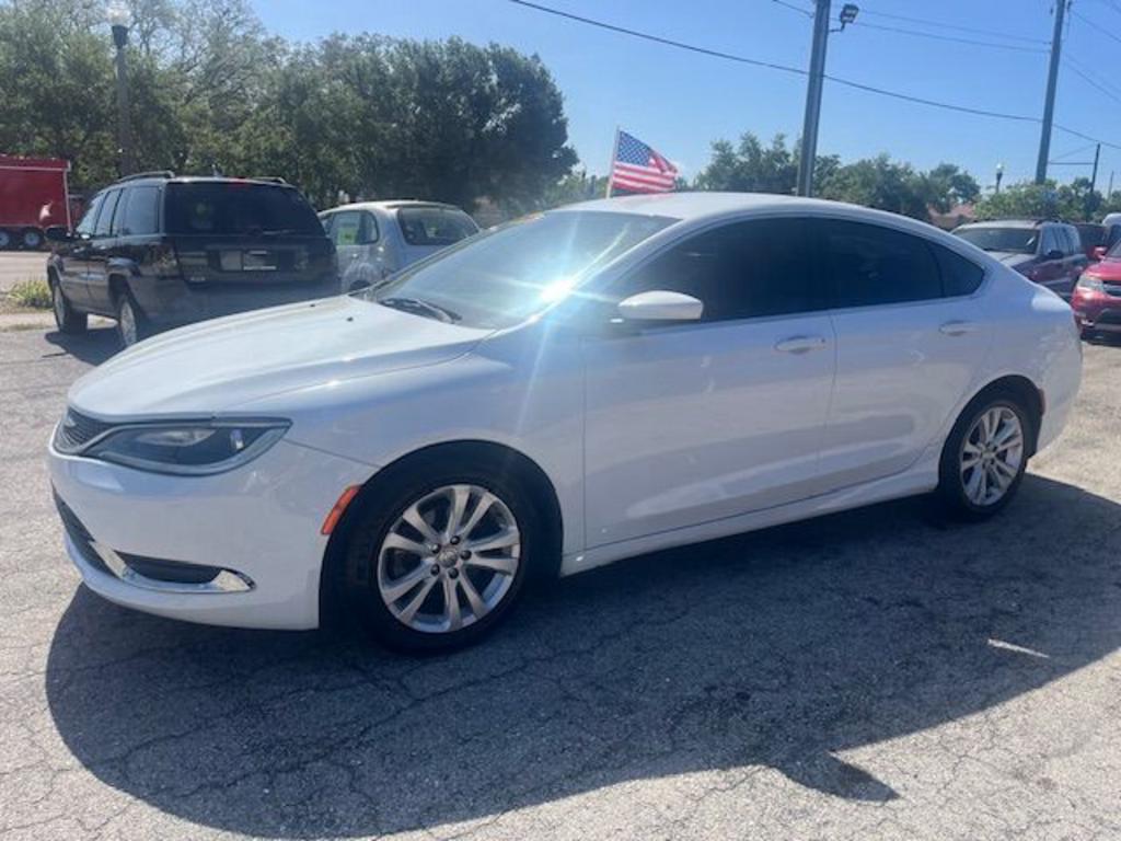 2016 Chrysler 200