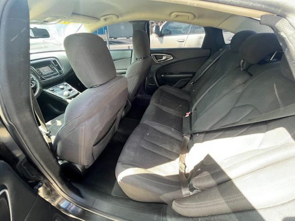 2015 Chrysler 200