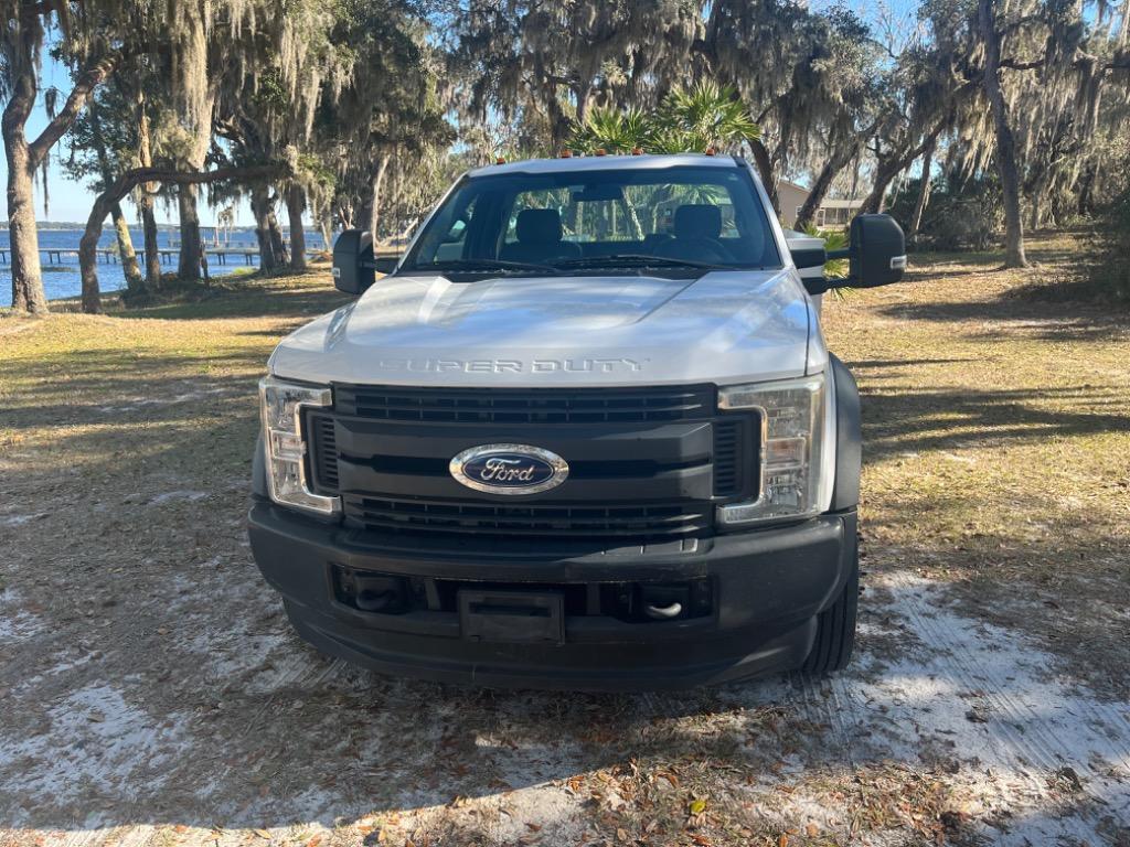 2017 Ford F-550 - $29,975