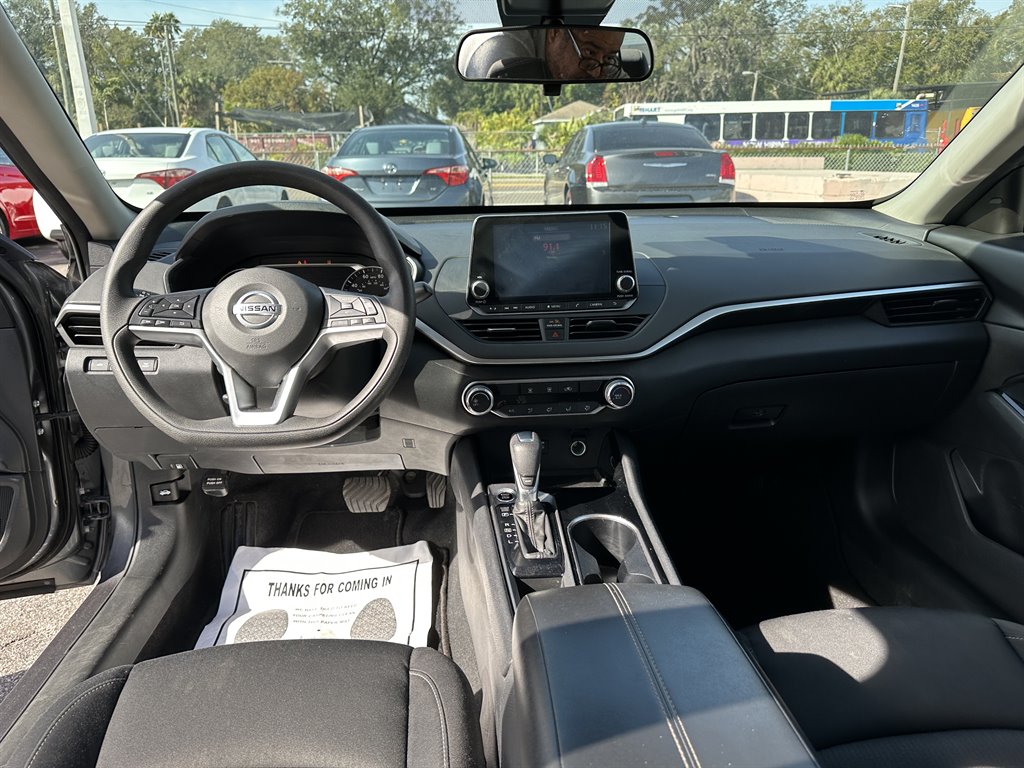 2020 Nissan Altima S photo