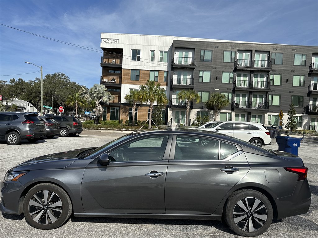 2020 Nissan Altima S photo